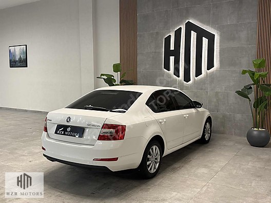 HZR MOTORS 2016 SKODA OCTAVİA 1.6 TDI OPTİMAL OTOMATİK