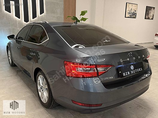 HZR MOTORS SKODA SUPERB 1.5 TSI ELİTE CAM TAVAN CAR PLAY