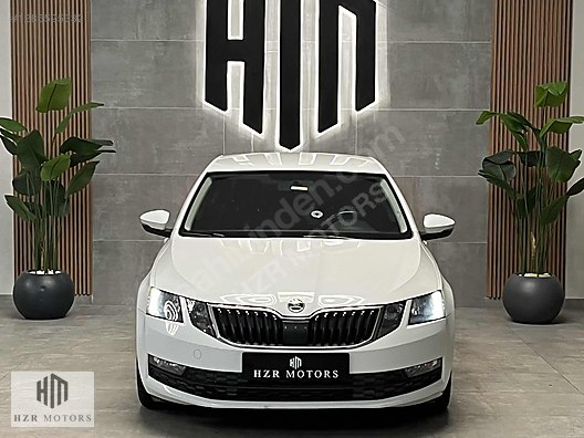 HZR MOTORS 2018 SKODA OCTAVİA 1.6 TDI OPTİMAL OTOMATİK