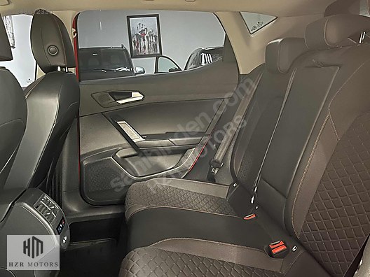 HZR MOTORS 2021 SEAT LEON 1.5 TSI FR CARPLAY 130 HP