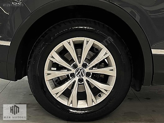 HZR MOTORS 2021 VW TİGUAN 1.5 TSI LİFE CAM TAVAN CAR PLAY
