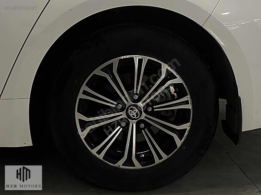 HZR MOTORS HATASIZ 2022 TOYOTA CORALLA 1.5 VİSİON OTOMATİK