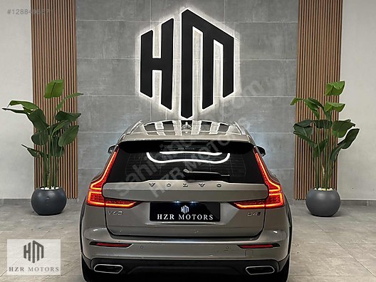HZR MOTORS 2020 HATASIZ VOLVO COUNTRY 2.0 D4 HAYALET CAM TAVAN