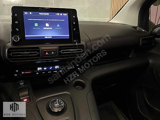 HZR MOTORS 2021 OPEL COMBO LİFE 1.5 D ELEGANCE CARPLAY CAM TAVAN