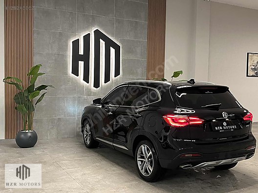 HZR MOTORS HATASIZ MG HS 1.5 T GDI LUXURY SUNROOF