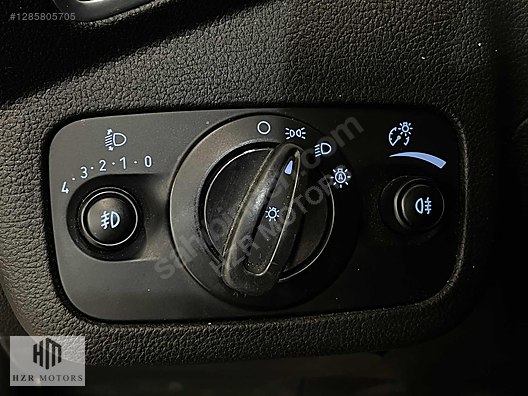 HZR MOTORS FORD KUGA 1.5 ECOBOOST TİTANİUM SUNROOF