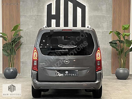 HZR MOTORS 2021 OPEL COMBO LİFE 1.5 D ELEGANCE CARPLAY CAM TAVAN
