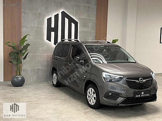HZR MOTORS 2021 OPEL COMBO LİFE 1.5 D ELEGANCE CARPLAY CAM TAVAN