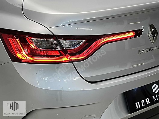 HZR MOTORS 2025 HATASIZ MEGANE 1.3 TCE İCON ISITMA G.GÖRÜŞ