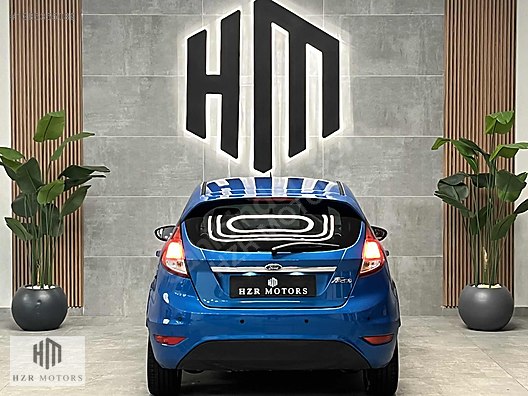 HZR MOTORS FORD FİESTA 1.6 OTOMATİK