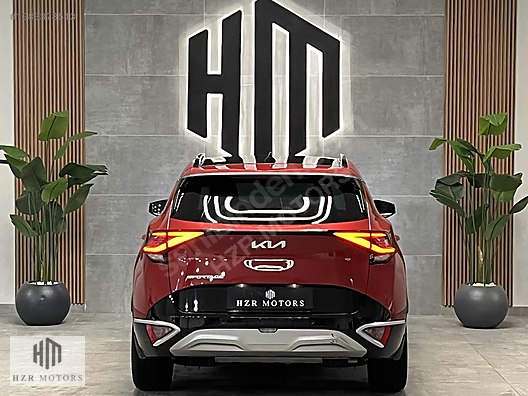 HZR MOTORS 2024 HATASIZ KİA SPORTAGE ELAGANCE KONFOR PLUS