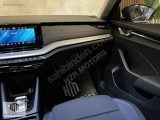HZR MOTORS HATASIZ 2025 SKODA OCTAVIA 1.5 MHEV ELİTE CARPLAY