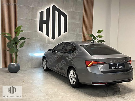 HZR MOTORS HATASIZ 2025 SKODA OCTAVIA 1.5 MHEV ELİTE CARPLAY