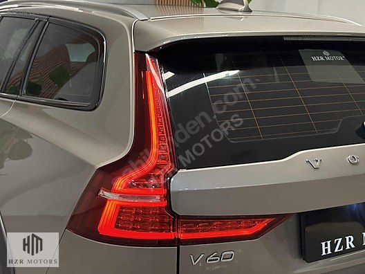 HZR MOTORS 2020 HATASIZ VOLVO COUNTRY 2.0 D4 HAYALET CAM TAVAN