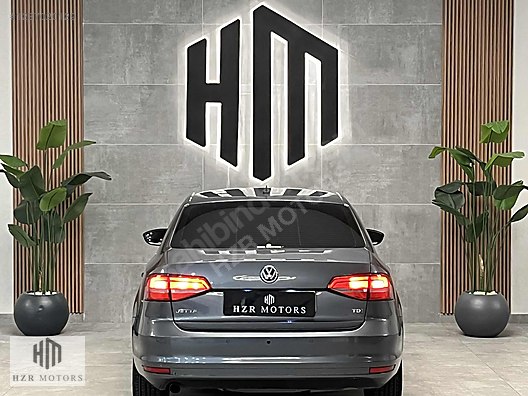 HZR MOTORS 2015 VW JETTA 1.6 TDI COMFORTLİNE GERİ GÖRÜŞ OTOMATİK