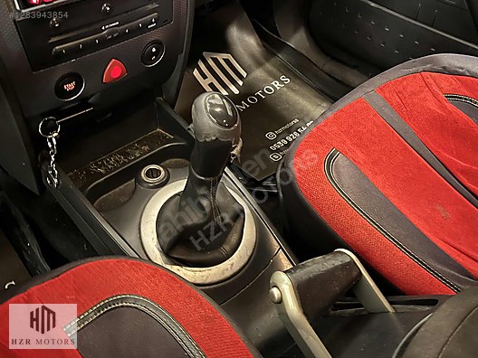 HZR MOTORS 2003 MEGANE 1.6 16 VALF DYNAMİQUE CAM TAVAN