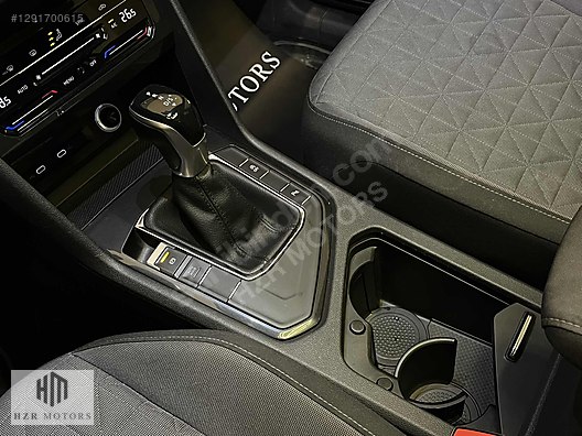 HZR MOTORS 2021 VW TİGUAN 1.5 TSI LİFE CAM TAVAN CAR PLAY