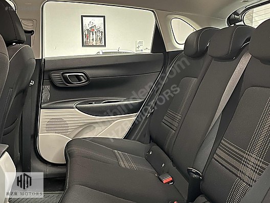 HZR MOTORS HATASIZ 2024 HYUNDAİ i20 1.4 MPI HAYALET CAR PLAY