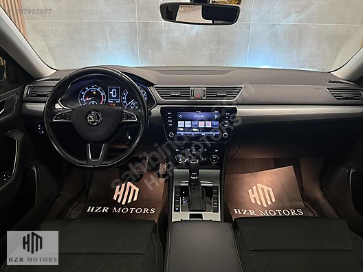 HZR MOTORS SKODA SUPERB 1.5 TSI ELİTE CAM TAVAN CAR PLAY
