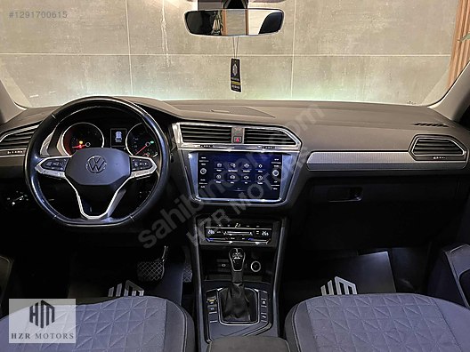 HZR MOTORS 2021 VW TİGUAN 1.5 TSI LİFE CAM TAVAN CAR PLAY