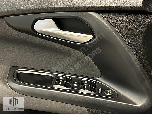 HZR MOTORS HATASIZ 2023 FİAT EGEA 1.4 FİRE STREET