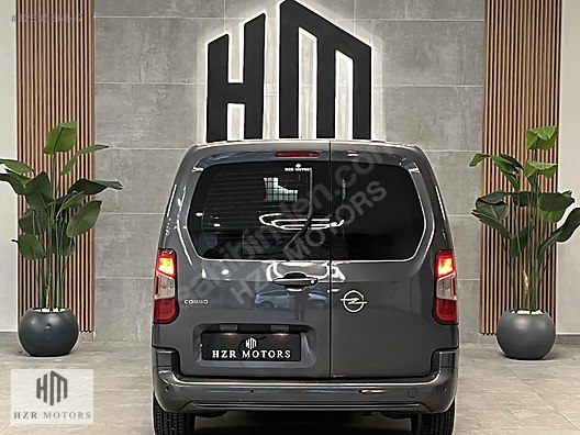 HZR MOTORS HATASIZ 2023 OPEL COMBO CARGO 1.5 D ELEGANCE XL