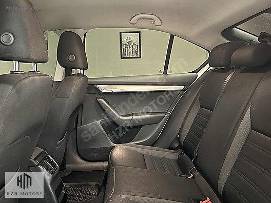 HZR MOTORS 2018 SKODA OCTAVİA 1.6 TDI OPTİMAL OTOMATİK