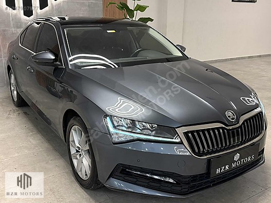 HZR MOTORS SKODA SUPERB 1.5 TSI ELİTE CAM TAVAN CAR PLAY