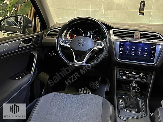 HZR MOTORS 2021 VW TİGUAN 1.5 TSI LİFE CAM TAVAN CAR PLAY