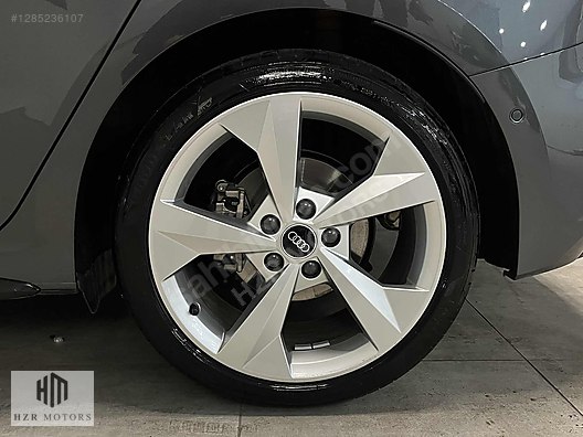 HZR MOTORS 2025 HATASIZ AUDİ A3 SPORTBACK 35 TFSI HAFIZA ISITMA