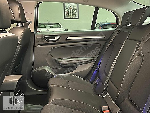 HZR MOTORS 2025 HATASIZ MEGANE 1.3 TCE İCON ISITMA G.GÖRÜŞ