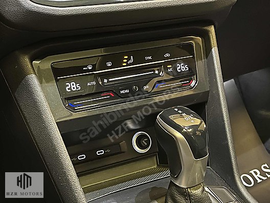HZR MOTORS 2021 VW TİGUAN 1.5 TSI LİFE CAM TAVAN CAR PLAY