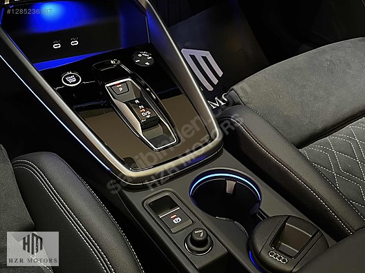 HZR MOTORS 2025 HATASIZ AUDİ A3 SPORTBACK 35 TFSI HAFIZA ISITMA