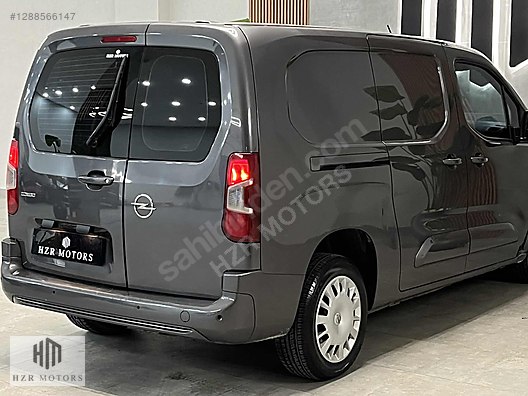 HZR MOTORS HATASIZ 2023 OPEL COMBO CARGO 1.5 D ELEGANCE XL