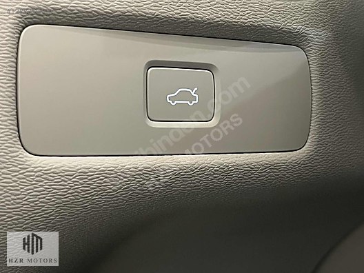 HZR MOTORS 2023 VOLVO XC60 PLUS DARK SOĞUTMA 360 POLESTAR