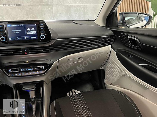 HZR MOTORS HATASIZ 2024 HYUNDAİ i20 1.4 MPI HAYALET CAR PLAY