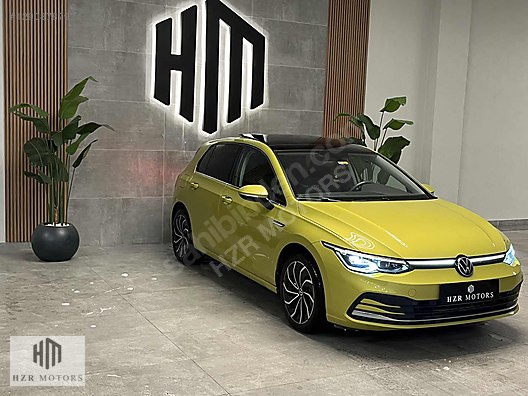 HZR MOTORS HATASIZ 2023 VW GOLF 1.0 ETSI STYLE SUNROOF ISITMA