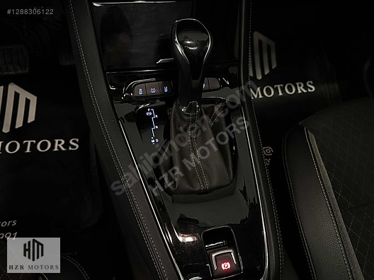 HZR MOTORS 2018 HATASIZ OPEL GRANDLAND X 1.6 D ENJOY CAM TAVAN