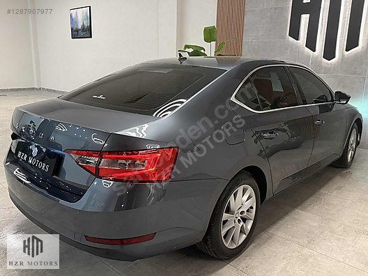 HZR MOTORS SKODA SUPERB 1.5 TSI ELİTE CAM TAVAN CAR PLAY