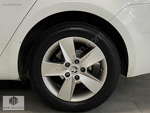 HZR MOTORS 2018 SKODA OCTAVİA 1.6 TDI OPTİMAL OTOMATİK