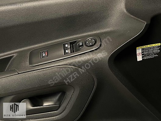 HZR MOTORS HATASIZ 2023 OPEL COMBO CARGO 1.5 D ELEGANCE XL