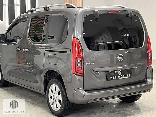 HZR MOTORS 2021 OPEL COMBO LİFE 1.5 D ELEGANCE CARPLAY CAM TAVAN