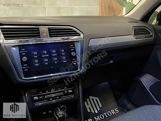 HZR MOTORS 2021 VW TİGUAN 1.5 TSI LİFE CAM TAVAN CAR PLAY