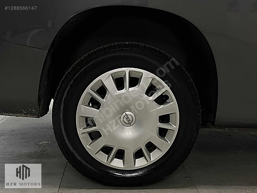 HZR MOTORS HATASIZ 2023 OPEL COMBO CARGO 1.5 D ELEGANCE XL